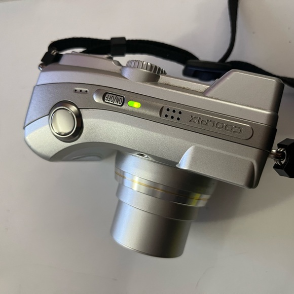 SOLD ❌Nikon coolpix 4800 ED digital camera with accessories tested works! - Picture 3 of 13